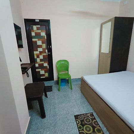 Gulab Lodge Siliguri Εξωτερικό φωτογραφία