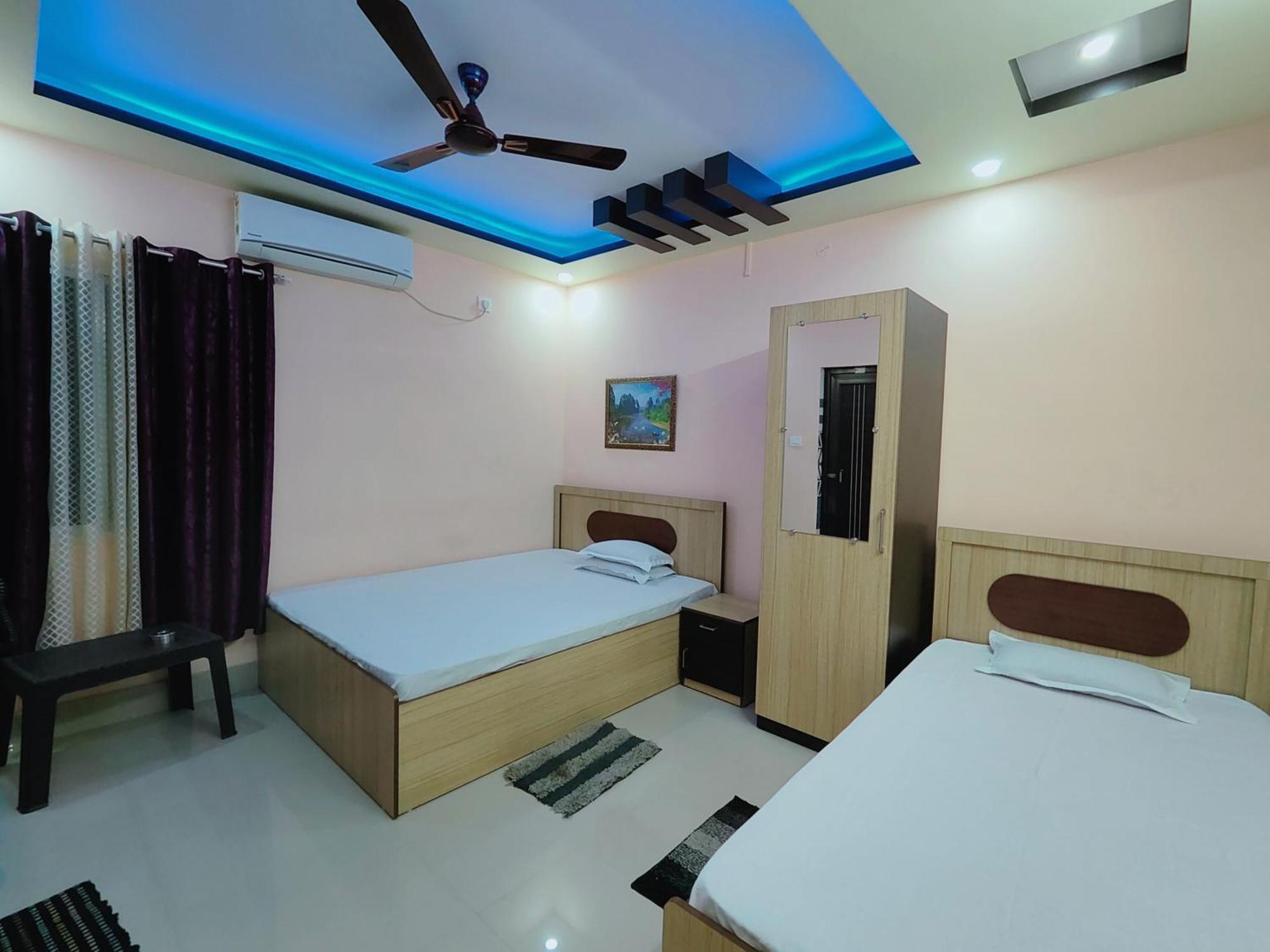 Gulab Lodge Siliguri Εξωτερικό φωτογραφία