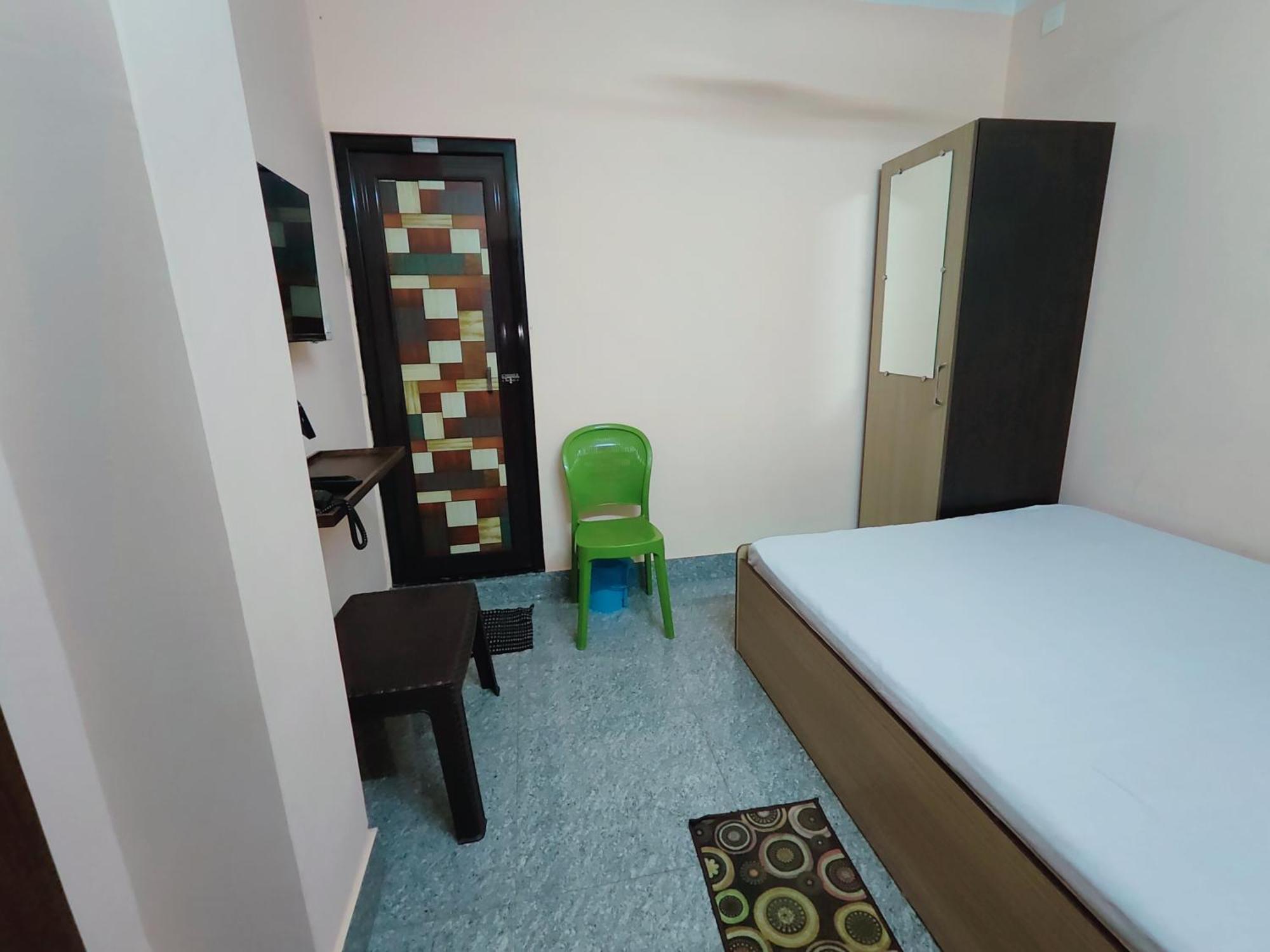 Gulab Lodge Siliguri Εξωτερικό φωτογραφία