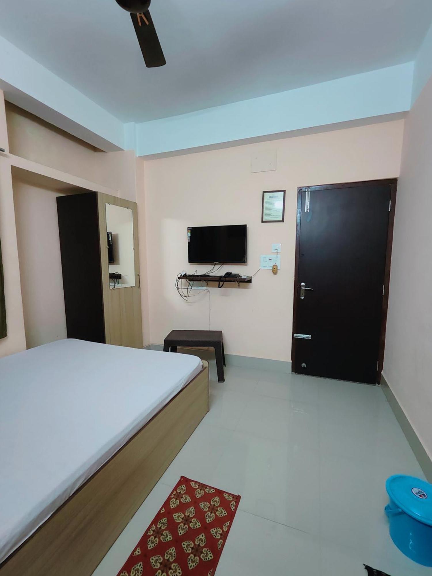 Gulab Lodge Siliguri Εξωτερικό φωτογραφία